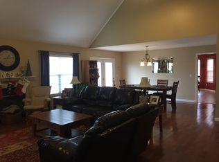 131 Applewood Dr, Ona, WV 25545