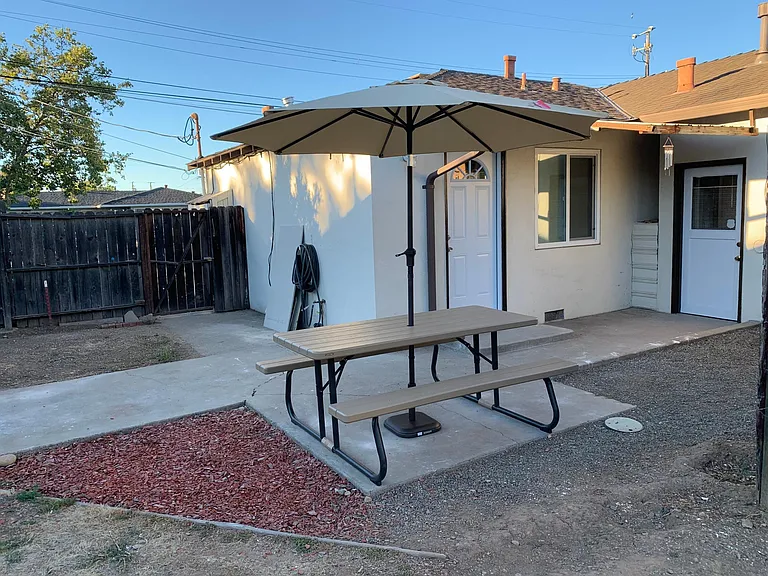 20556 Sunrise Dr — Photo 8