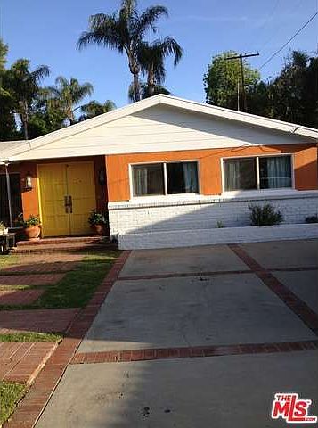 1st image of 17026 Magnolia Blvd