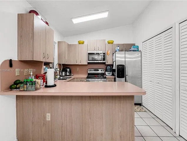 12775 SW 59th St — Photo 17