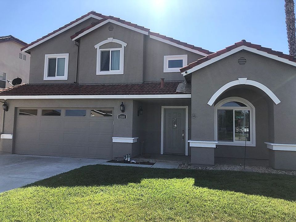 1st image of 2100 Glenview Dr