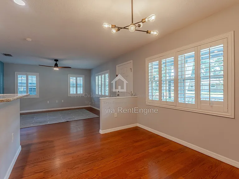 2403 Mayer St — Photo 13