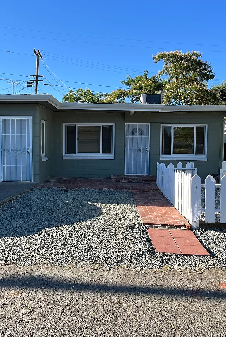 90 Lupoyoma Ave photo 1