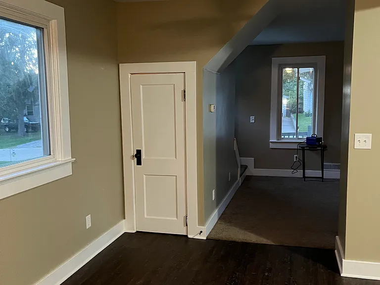 425 Elmer Ave — Photo 4