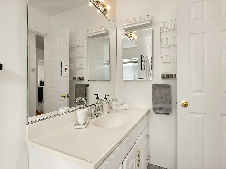 1169 Amherst Ave #1173-1/2 — Photo 17