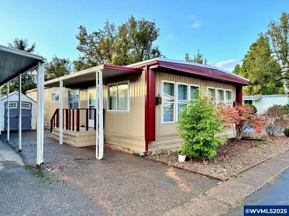 1800 Lakewood Ct Space 57, Eugene, OR 97402