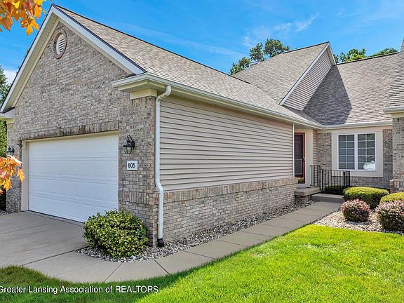 2nd image of 605 Burgenstock Dr #39