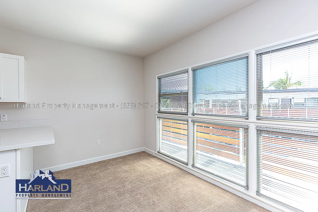 1012-1026B A Avenue - 1018A — Photo 4