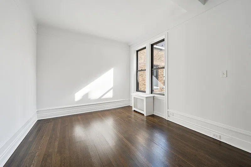 347 West 55th Street — Photo 3