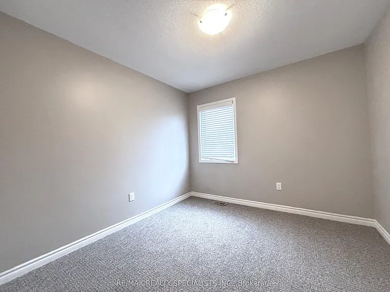 227 Spring Creek Dr — Photo 10