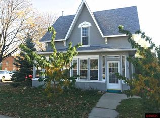 208 Byron St, Mankato, MN 56001