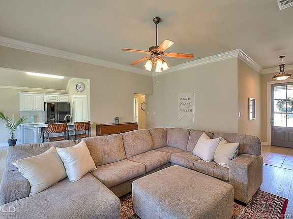 5th image of 302 Haguewood Cir