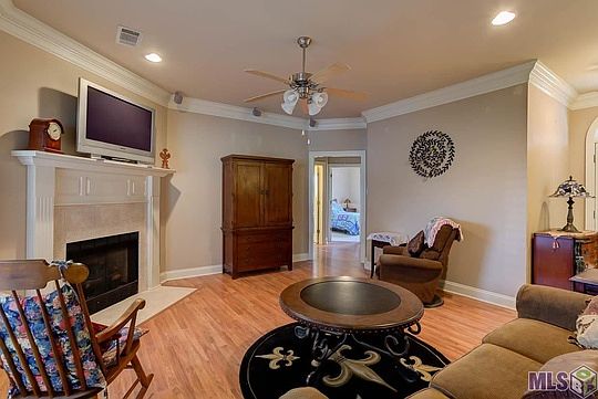 2nd image of 11066 Garrett Dr