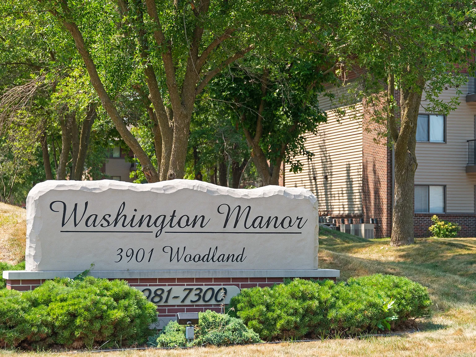 Washington Manor — Photo 1