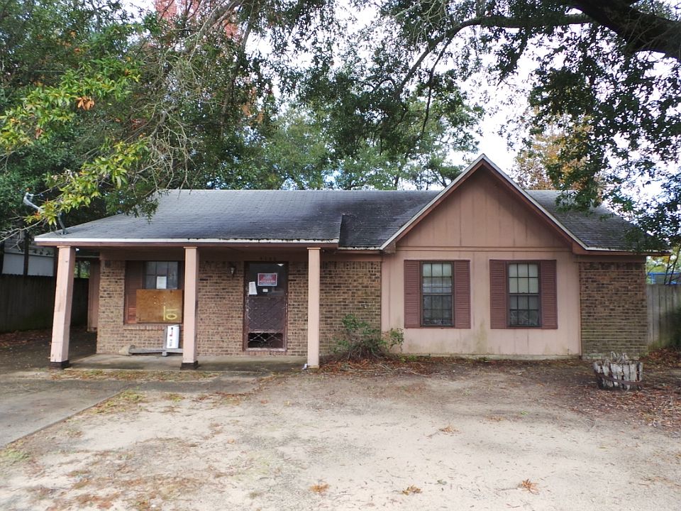2nd image of 4136 Baywoods Dr