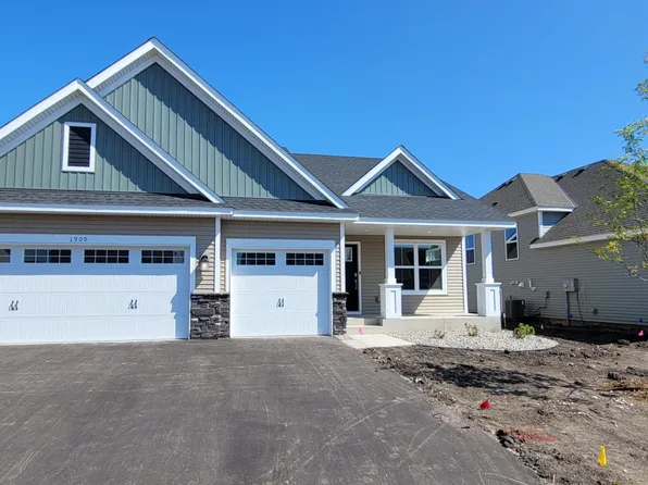 1909 Arbor Ln, Carver, MN 55315