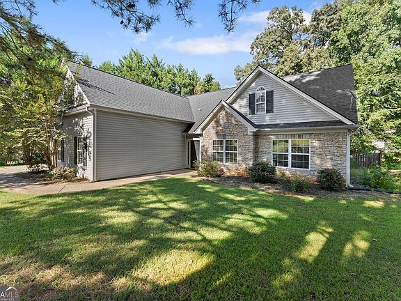 2nd image of 125 Liberty Dr