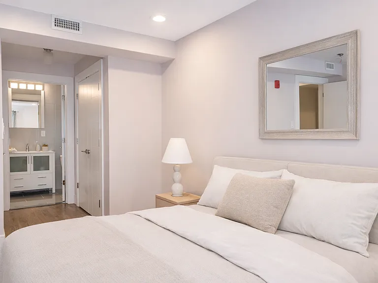 848 E Broadway #3B — Photo 11