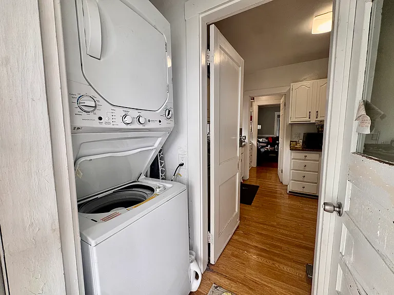 19 Burton St #2 — Photo 14