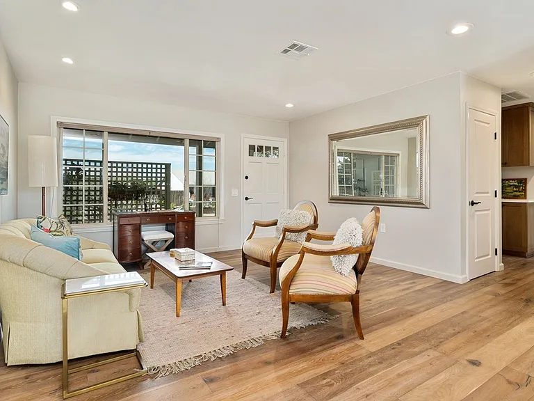 16915 Dominican Dr — Photo 10
