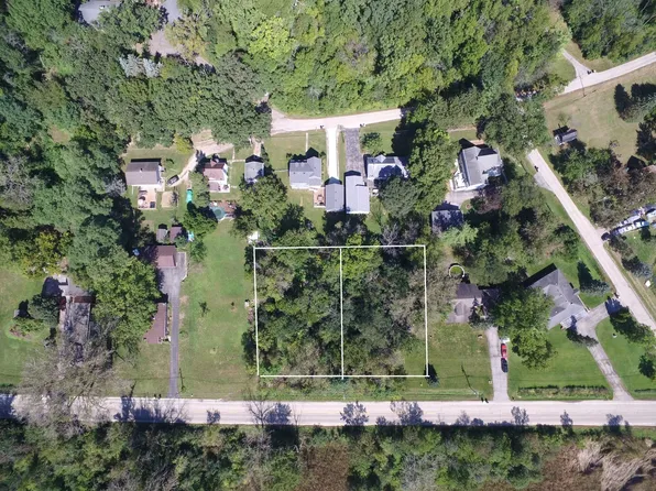 19W760 Bluff Rd, Lemont, IL 60439