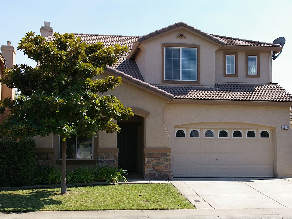 1st image of 1777 Sevilla Dr