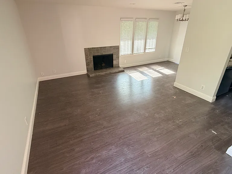 1920 Camino Verde #C — Photo 3