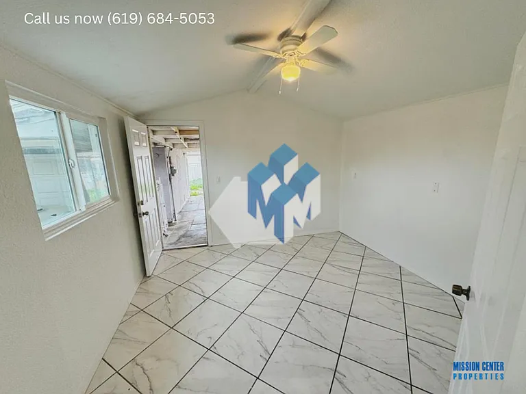 5256-5260 Groveland Drive — Photo 26