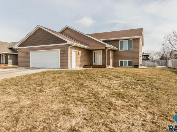 104 N Sund St, Worthing, SD 57077