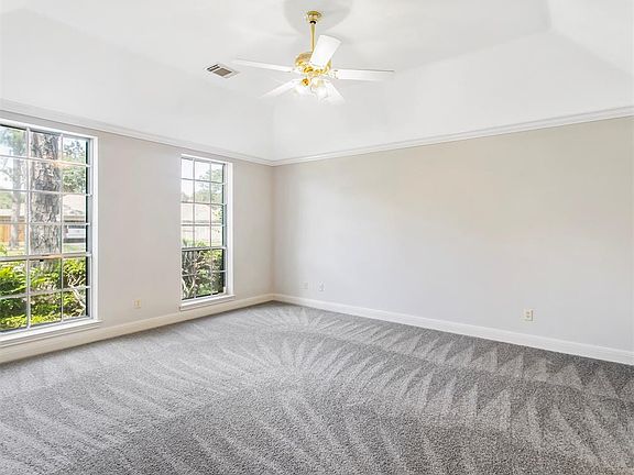 4th image of 2301 Wicklow Dr