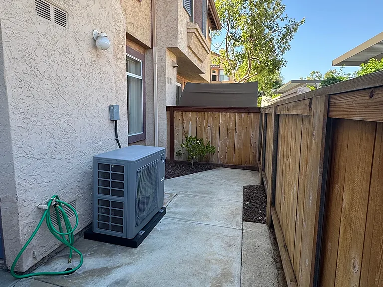 11380 Via Rancho San Diego #C — Photo 19
