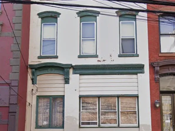 207 Pavonia Ave, Jersey City, NJ 07302