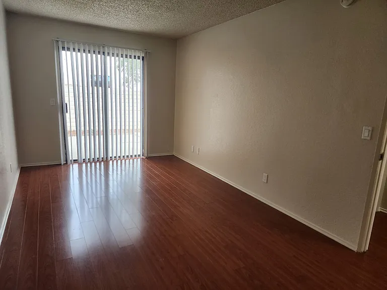 16824 Holly Dr #8 — Photo 20