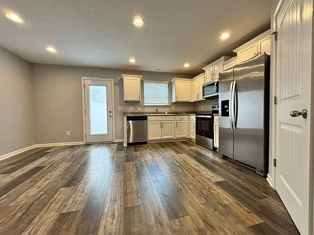 2352 Date Dr — Photo 3