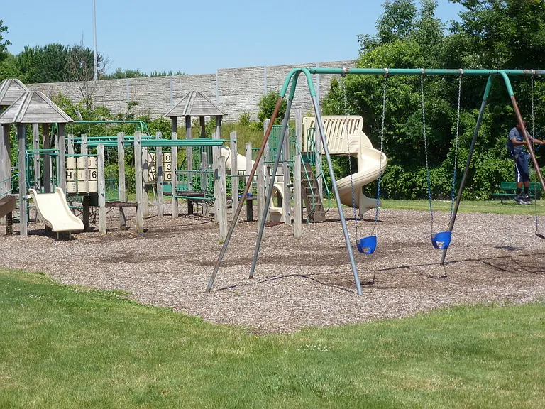 4871 Banbury Ct #15 — Photo 28
