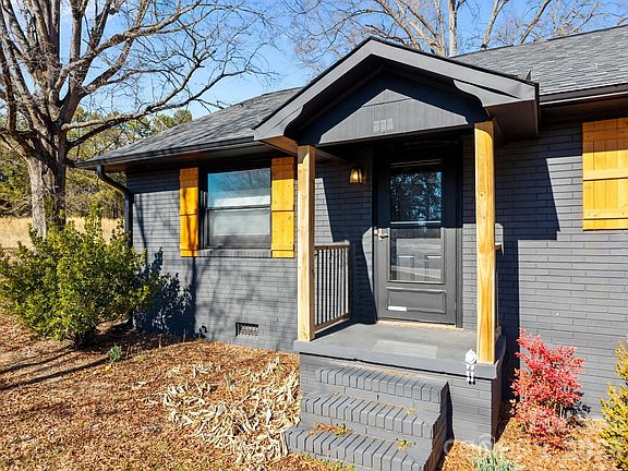 3rd image of 231 Faith Rd