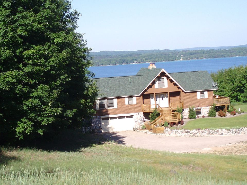 1st image of 4058 NW Torch Lake Dr
