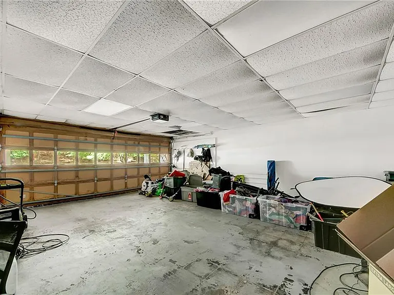 2710 Abbottswell Dr — Photo 27
