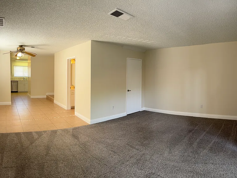 4231 Vista Del Rio Way #4 — Photo 15