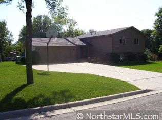 895 Ridge Rd, Owatonna, MN 55060