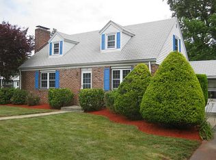 35 Turner Ave, Cranston, RI 02920