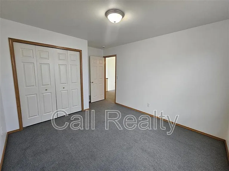 1021 N Malvern Rd — Photo 15