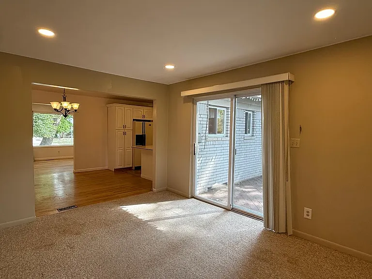 30215 Stockton Ave — Photo 43