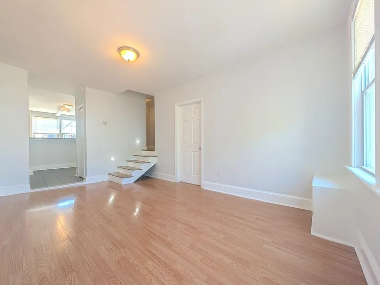 69 Beacon Ave #3 — Photo 8