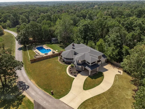 11445 Gabriel Ln, Bentonville, AR 72712
