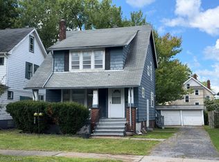 884 Nela View Rd, Cleveland, OH 44112