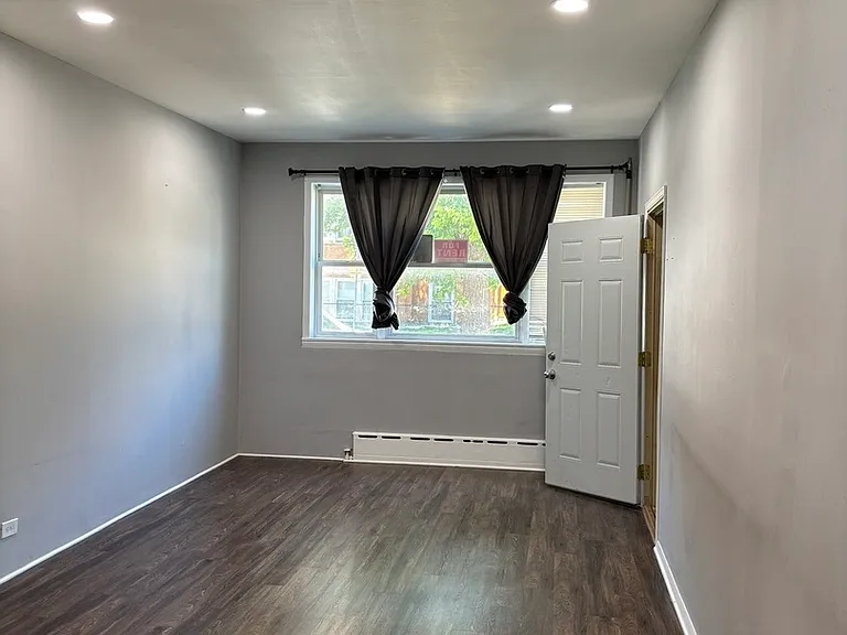 3053 N Elbridge Ave #1-F — Photo 2