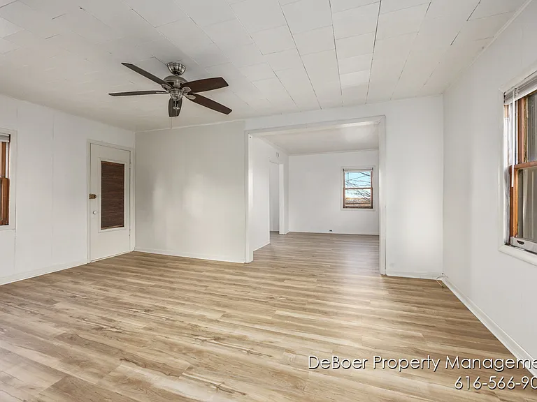 1621 Lakeshore Dr #2 — Photo 13