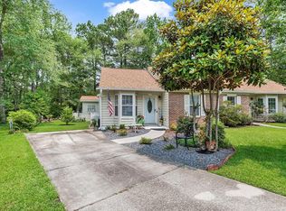 103 Robin Ct, Murrells Inlet, SC 29576