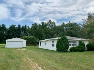 64109 Prairie River Rd, Sturgis, MI 49091